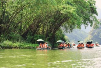 Get up close with nature and wildlife in protected reserves and scenic landscapes.